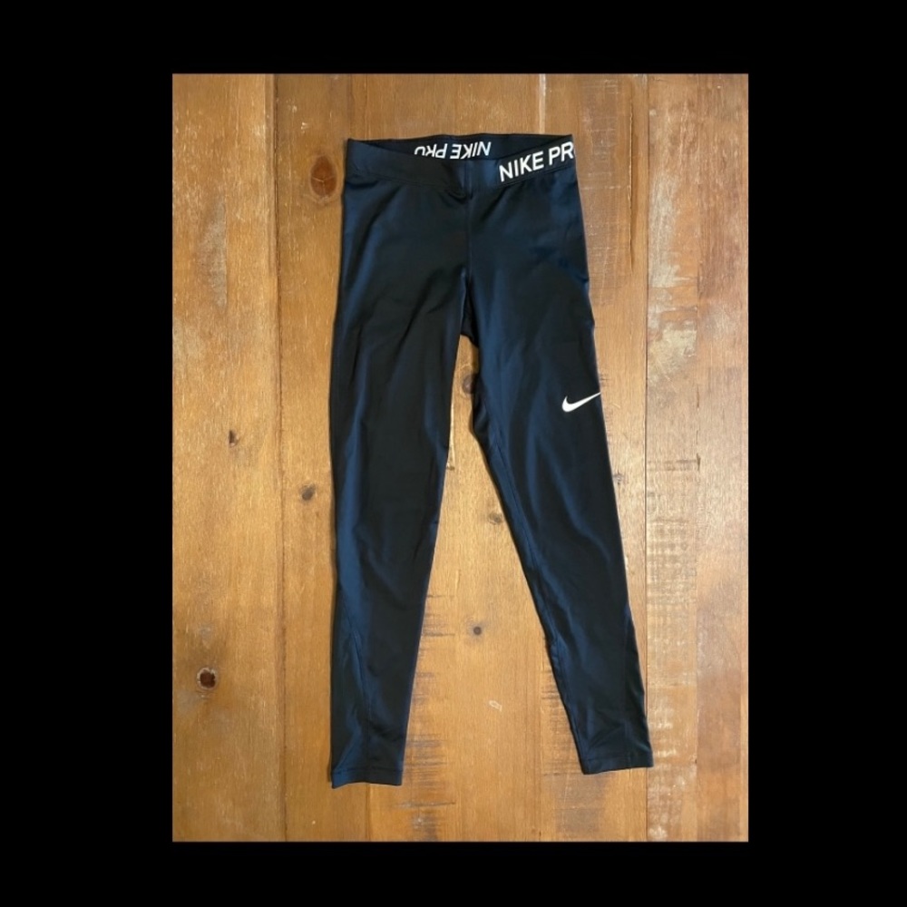Women’s Small Nike Dri-fit Ankle Length Black Leggings